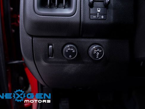 Used 2018 Chevrolet Colorado ZR2 image 20