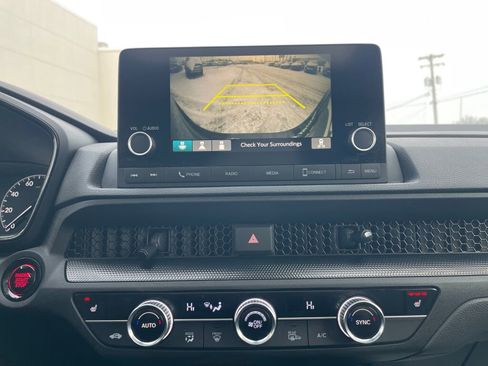 Used 2023 Honda CR-V EX image 14