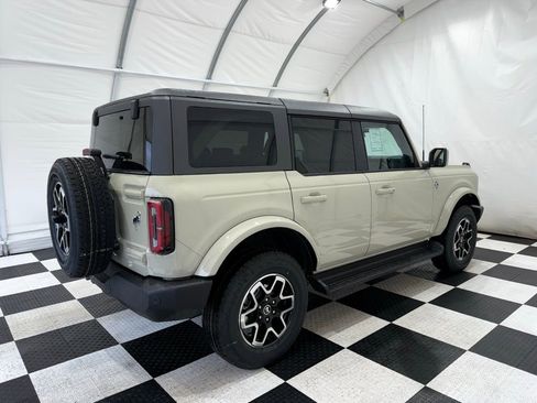 New 2025 Ford Bronco Outer Banks image 7