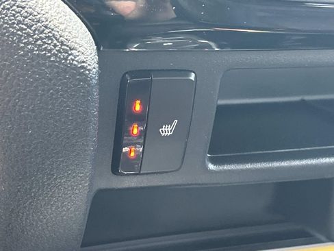 Used 2022 Honda Ridgeline Black Edition image 38