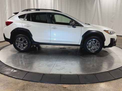 Used 2021 Subaru Crosstrek 2.5i Sport w/ Moonroof Package image 2