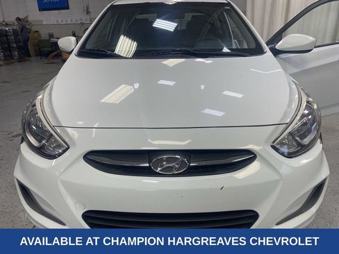 Used 2016 Hyundai Accent SE FWD image 39