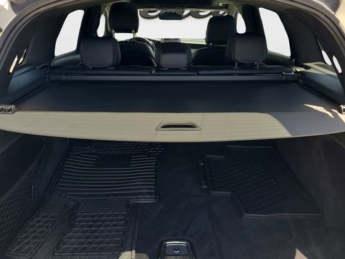 Used 2019 Mercedes-Benz GLC 300 4MATIC image 15