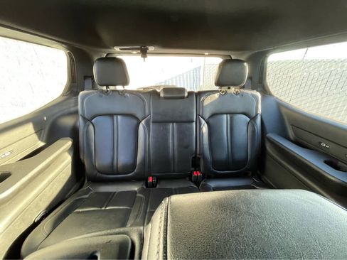 Used 2023 Jeep Wagoneer Series III w/ Preferred Equipment Group image 27