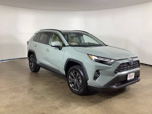 Used 2023 Toyota RAV4 XLE Premium AWD/4WD image 3