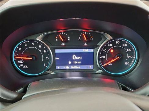 Used 2024 Chevrolet Equinox Premier FWD image 11