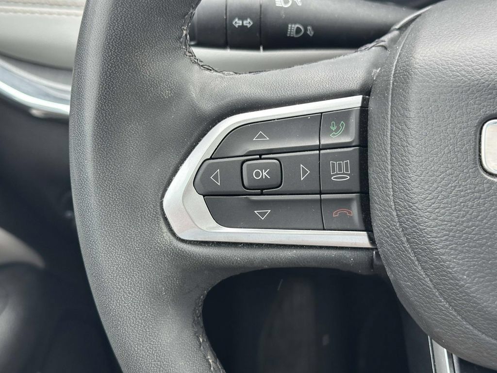 Used 2023 Jeep Compass Limited w/ Elite Group AWD/4WD image 24