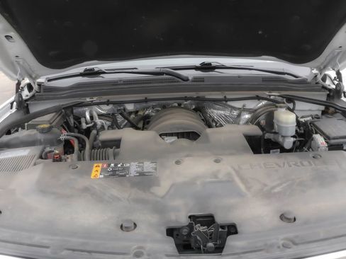 Used 2018 Chevrolet Tahoe LT w/ LT Signature Package image 38