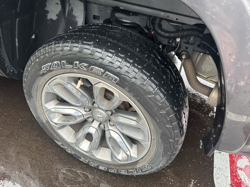 Used 2020 RAM 1500 Laramie w/ Sport Appearance Package AWD/4WD image 9