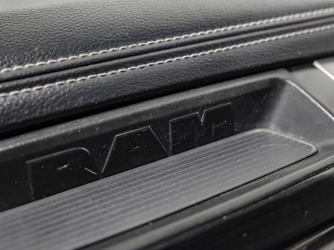 Used 2018 RAM 2500 Laramie w/ Sport Appearance Group AWD/4WD image 28