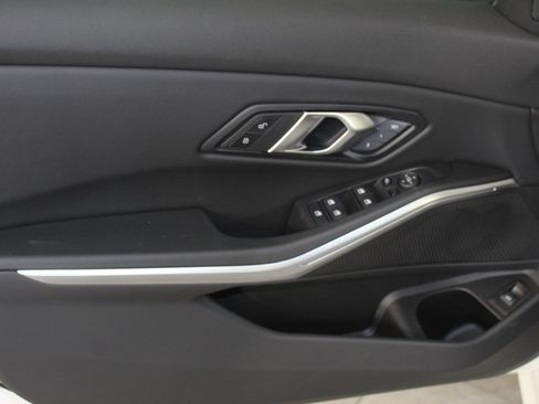 Used 2025 BMW 330i xDrive Sedan w/ Convenience Package image 11