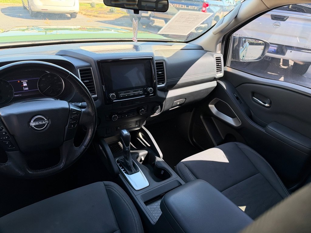 Used 2022 Nissan Frontier SV w/ Technology Package RWD image 14