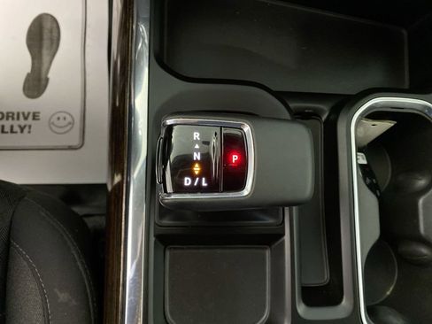 Certified 2023 GMC Sierra 1500 Elevation w/ Preferred Package image 19