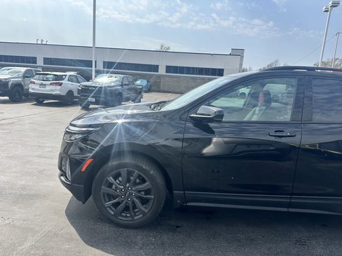 Used 2024 Chevrolet Equinox RS w/ LPO, Floor Liner Package FWD image 4