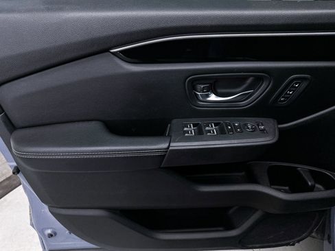 Used 2023 Honda Pilot Touring image 18