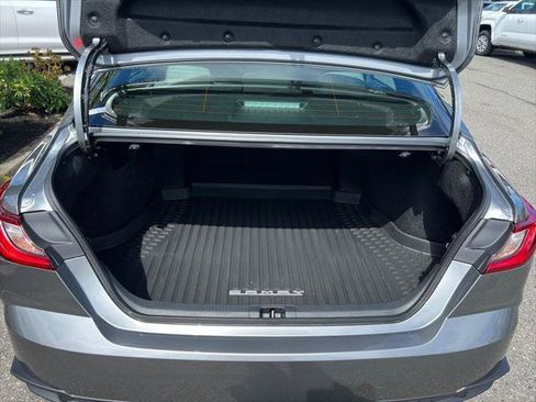 Certified 2026 Toyota Camry SE w/ Convenience Package FWD image 10