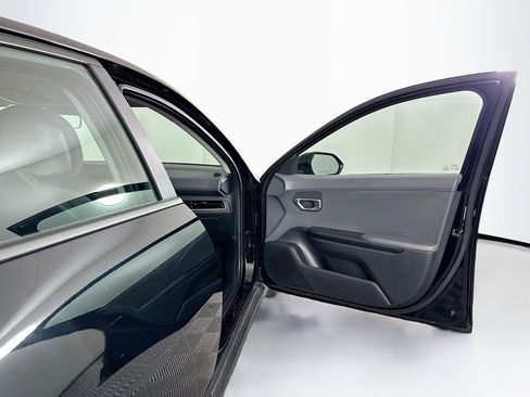 Used 2025 Kia K4 LXS image 31