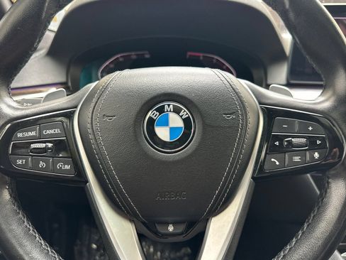 Used 2021 BMW 530i w/ Convenience Package RWD image 24
