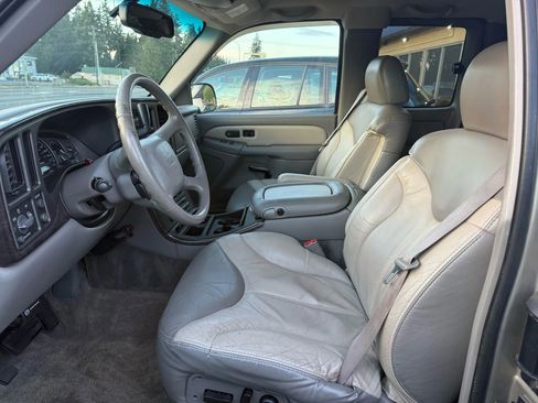 Used 2002 GMC Sierra 1500 Denali image 7