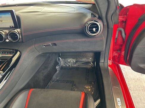 Used 2017 Mercedes-Benz AMG GT S image 25
