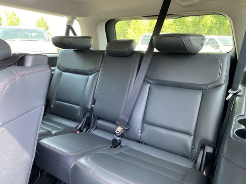 Used 2025 Ford Expedition Max Active AWD/4WD image 9
