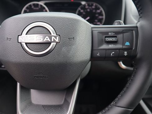 Certified 2025 Nissan Rogue SV AWD/4WD image 19