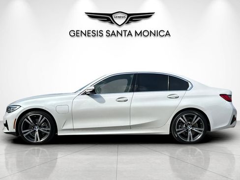 Used 2021 BMW 330e w/ Driving Assistance Package RWD image 8
