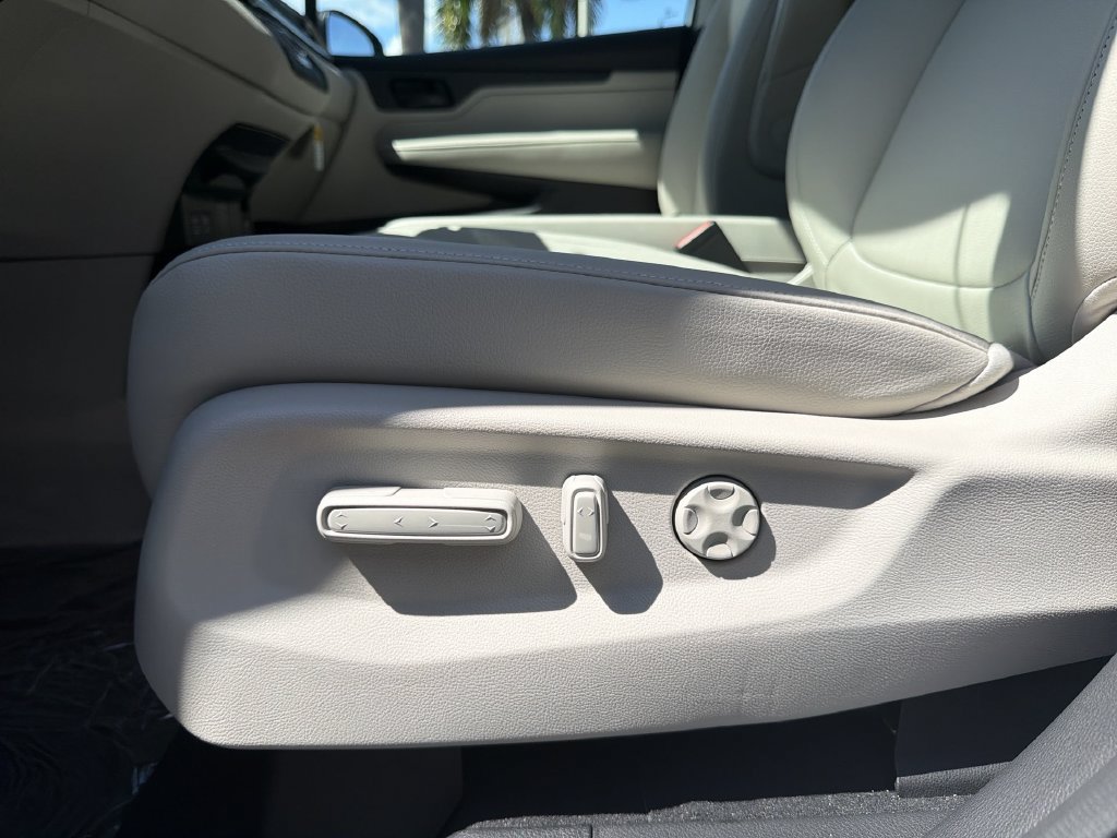 New 2027 Honda Odyssey EX-L image 25