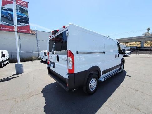 Used 2025 RAM ProMaster 2500 w/ U-Haul Equipment Group FWD image 8