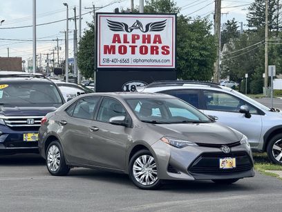 Used 2017 Toyota Corolla LE w/ Carpet Mat Package (TMS)