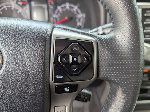 Used 2022 Toyota 4Runner Trail Special Edition AWD/4WD image 18