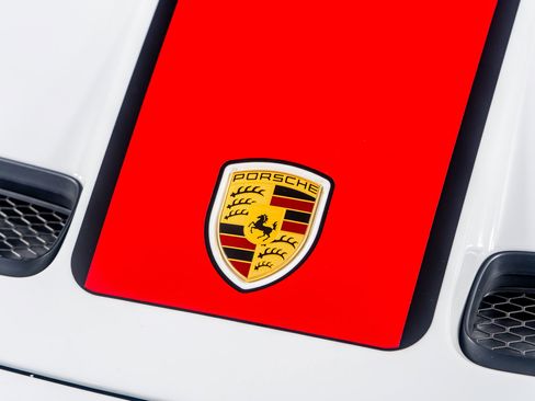 Used 2022 Porsche 911 GT3 image 25