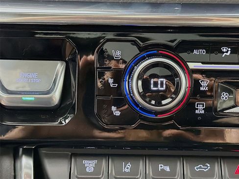 New 2026 GMC Sierra 3500 Denali w/ Denali Reserve Package AWD/4WD image 23