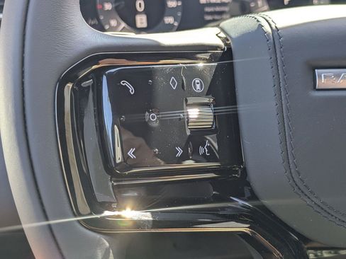 New 2026 Land Rover Range Rover Velar Dynamic SE AWD/4WD image 15