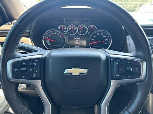 Used 2021 Chevrolet Suburban LT w/ LT Signature Package RWD image 43