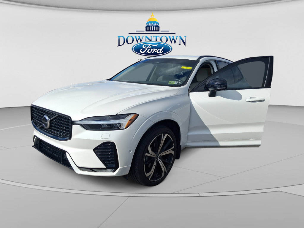 Used 2024 Volvo XC60 B5 Ultimate w/ Protection Package Premier AWD/4WD image 25