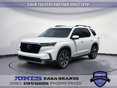 Used 2023 Honda Pilot Touring image 1