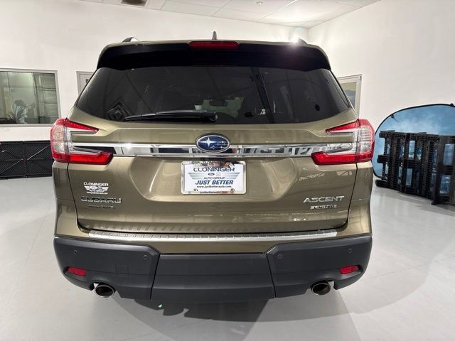 Used 2023 Subaru Ascent Limited w/ Technology Package AWD/4WD image 8