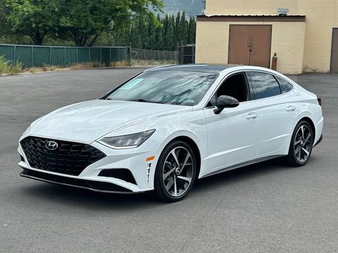 Used 2023 Hyundai Sonata SEL Plus FWD image 9