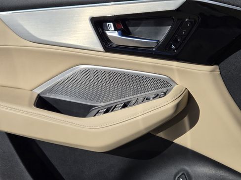 Used 2023 Acura MDX Technology image 23