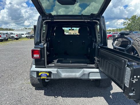 Used 2020 Jeep Wrangler Unlimited Sport S w/ Sun And Sound Package AWD/4WD image 29