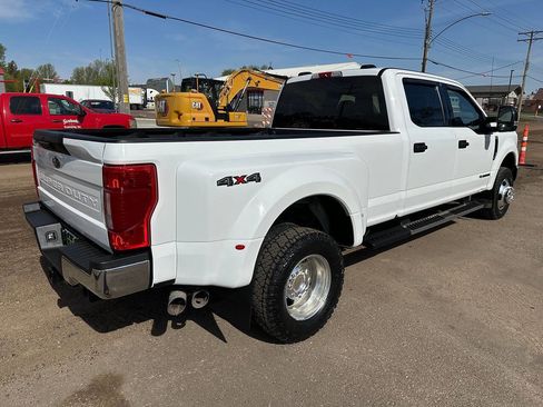 Used 2020 Ford F350 XLT AWD/4WD image 5