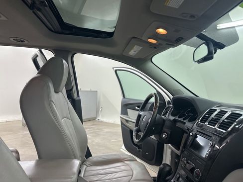 Used 2012 GMC Acadia Denali image 22