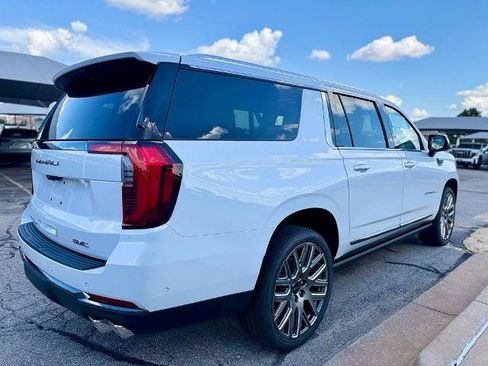 New 2026 GMC Yukon XL Denali Ultimate AWD/4WD image 4