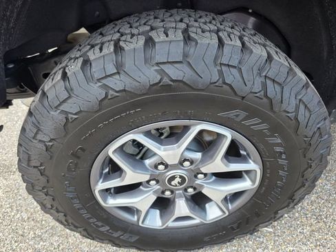 Certified 2025 Ford Bronco Badlands AWD/4WD image 9