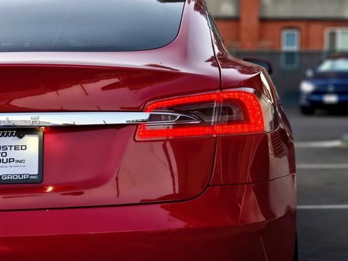 Used 2020 Tesla Model S Long Range Plus AWD/4WD image 11