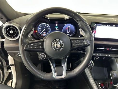 Used 2024 Alfa Romeo Tonale Ti w/ Active Assist Package AWD/4WD image 13