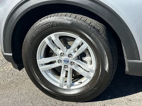 Used 2022 Ford Explorer XLT RWD image 12
