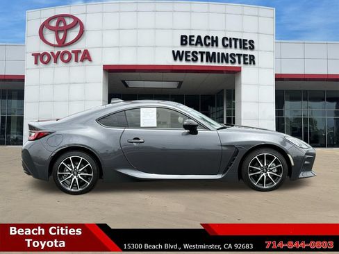 Certified 2023 Toyota GR86 w/ ALL Weather Mat Package (TMS) RWD image 12