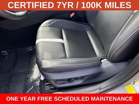 Used 2025 Toyota Camry SE FWD image 15